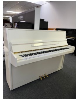 Alquiler estudio de piano usado blanco negro