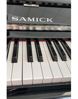 Samick piano droit