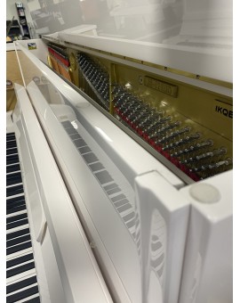PIANO DROIT SAMICK JS-121 MD Blanc Brillant/PRIX nous consulter