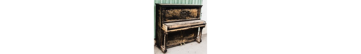 DEBARRAS DE PIANOS ANCIENS ET ENDOMMAGÉS